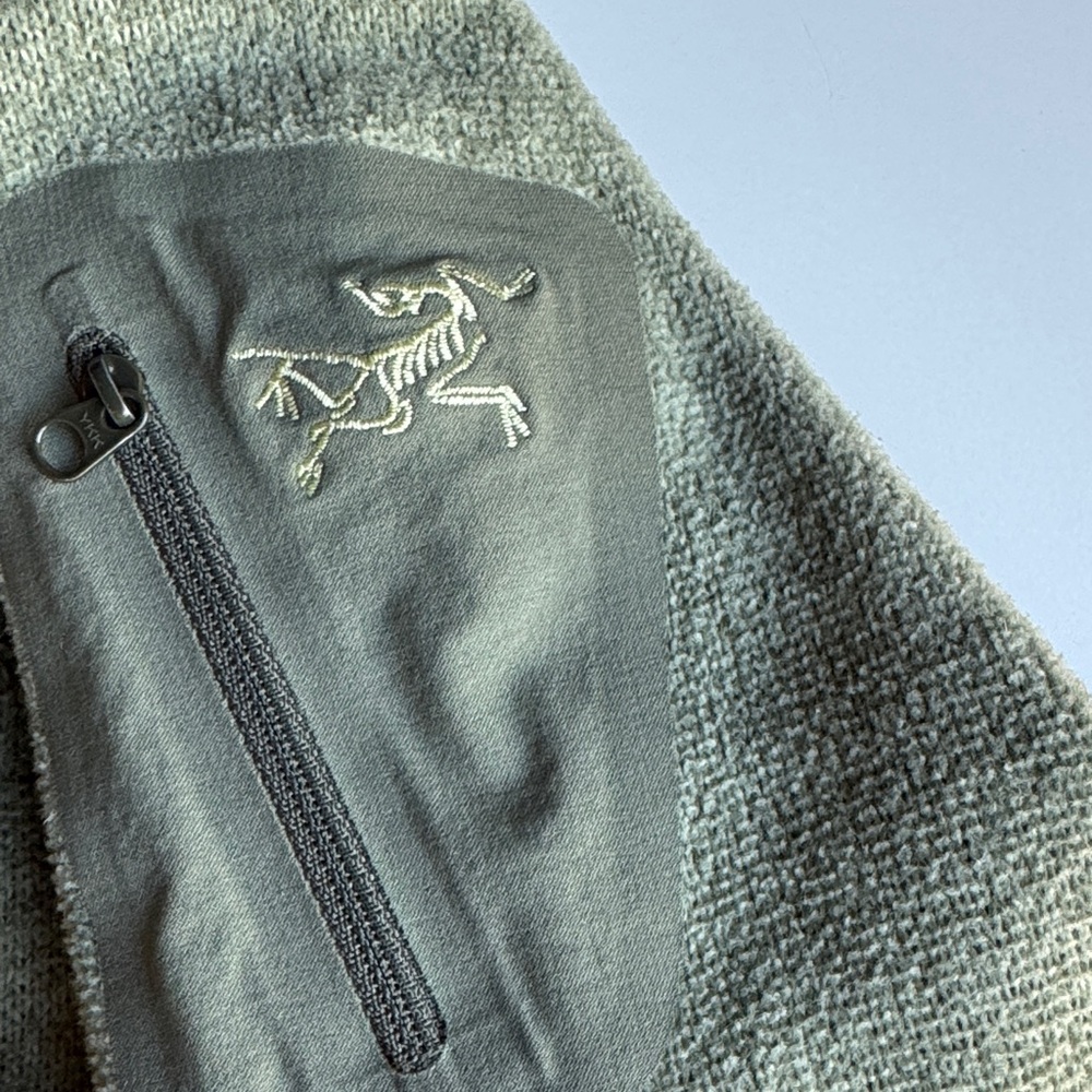 Arc'teryx Green Women's Sweater - Picture 2 of 11